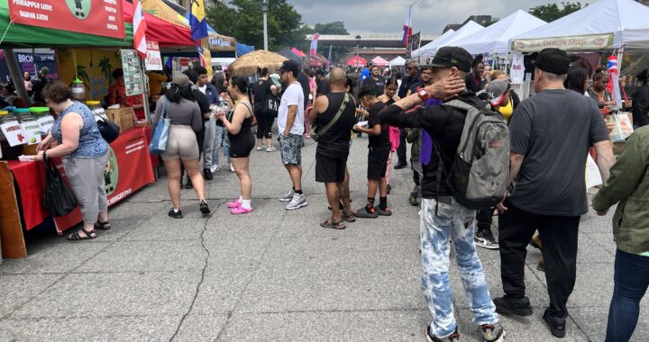 Bronx Night Market brings out hundreds